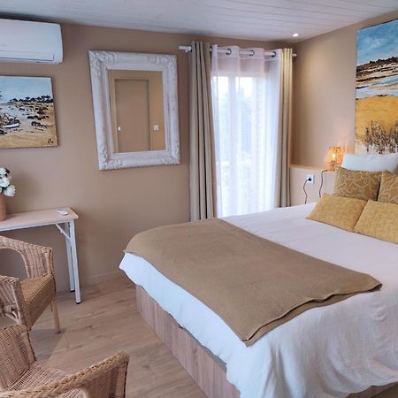 Reves & Riviere Bed & Breakfast Bagian luar foto