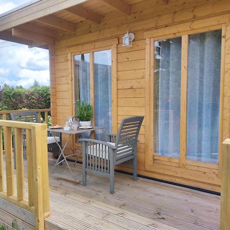 Reves & Riviere Bed & Breakfast Bagian luar foto