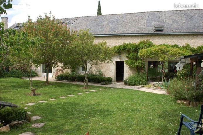 Reves & Riviere Bed & Breakfast Bagian luar foto
