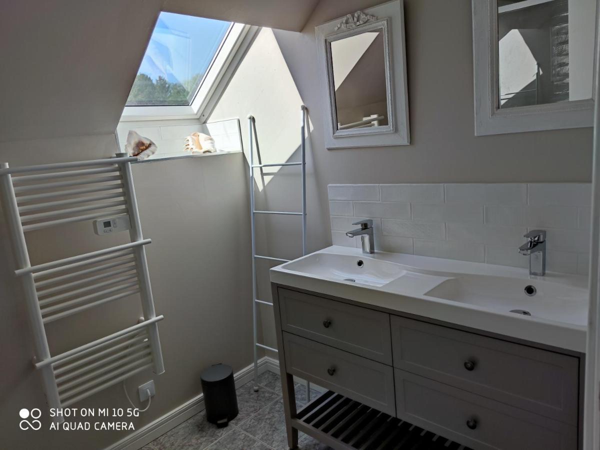 Reves & Riviere Bed & Breakfast Bagian luar foto