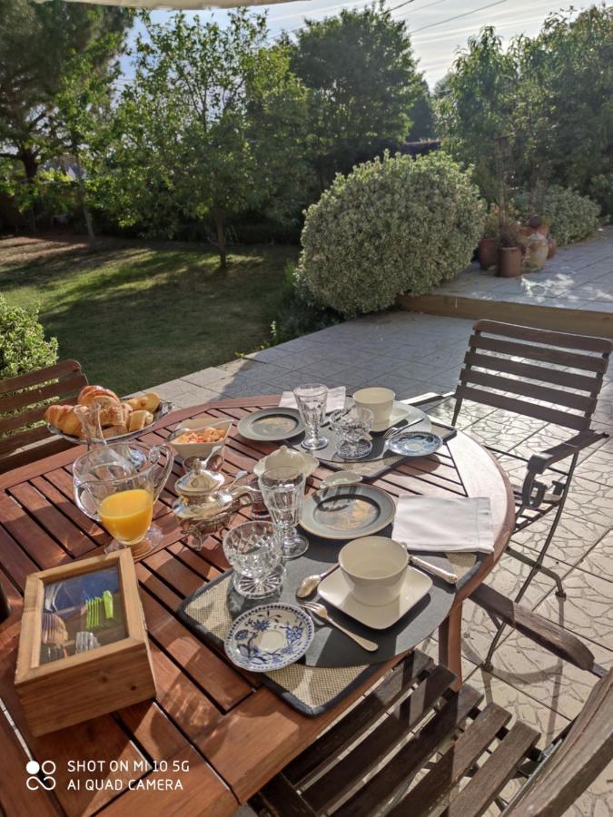 Reves & Riviere Bed & Breakfast Bagian luar foto