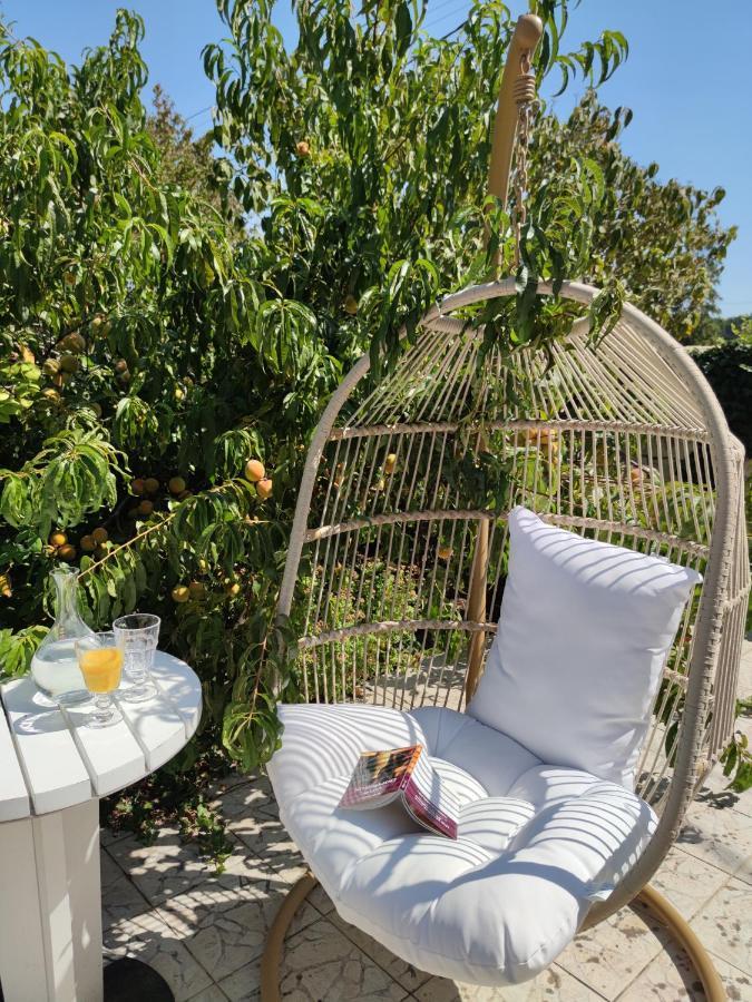 Reves & Riviere Bed & Breakfast Bagian luar foto