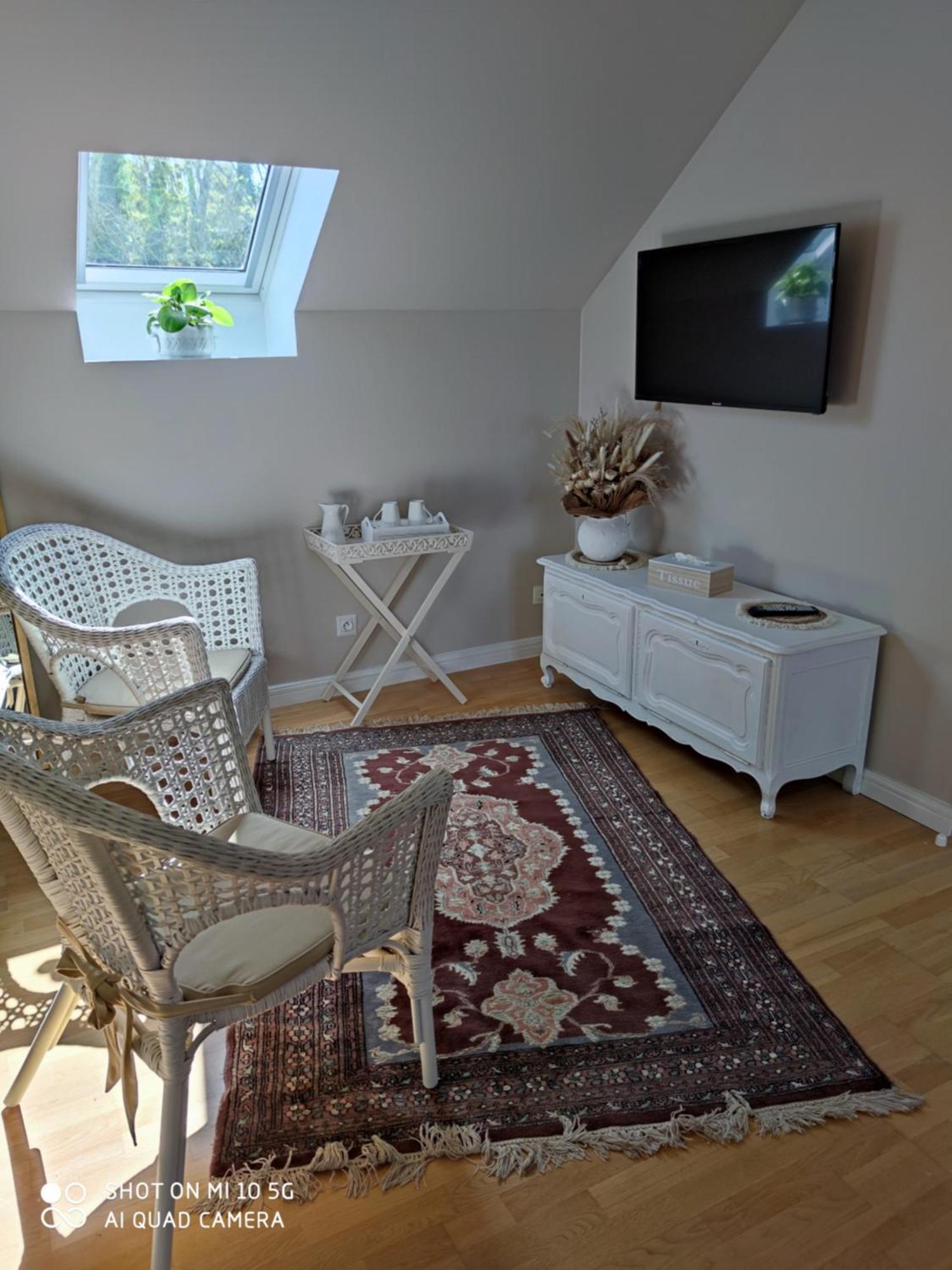 Reves & Riviere Bed & Breakfast Ruang foto